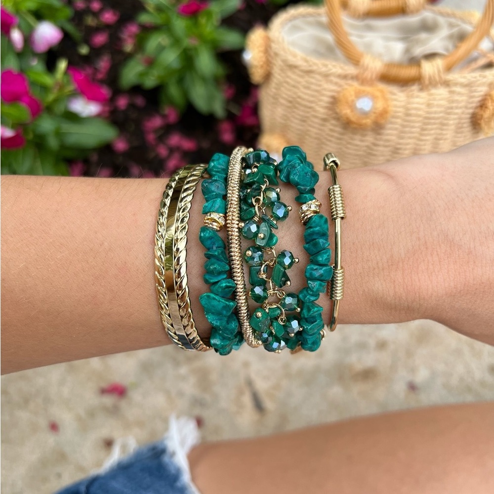 Kinsley Armelle Jessa Bracelet - Picture 4 of 8